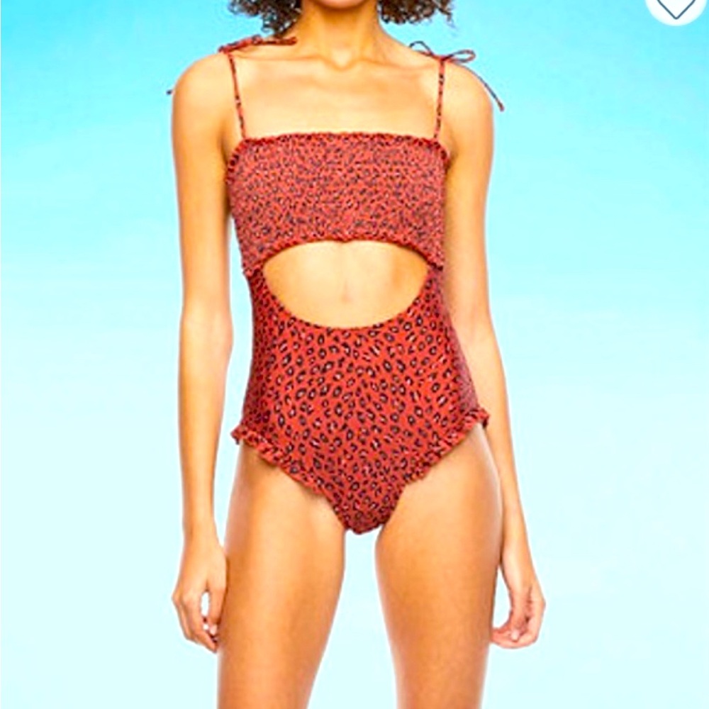 NWT Decree Jrs Sz XS Smocked Exotic Print Swimsuit